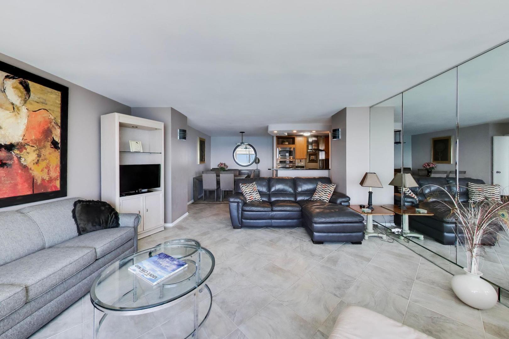 155 N HARBOR Drive Unit: 3910