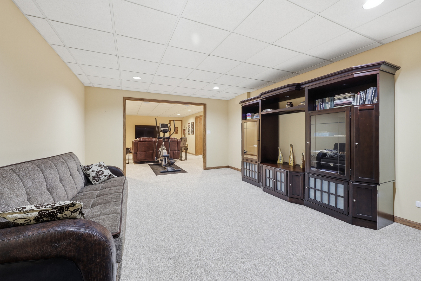 406 Woodview Drive