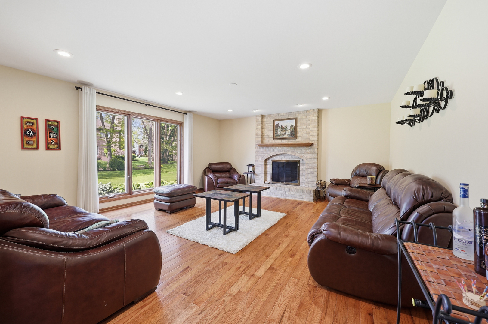 406 Woodview Drive