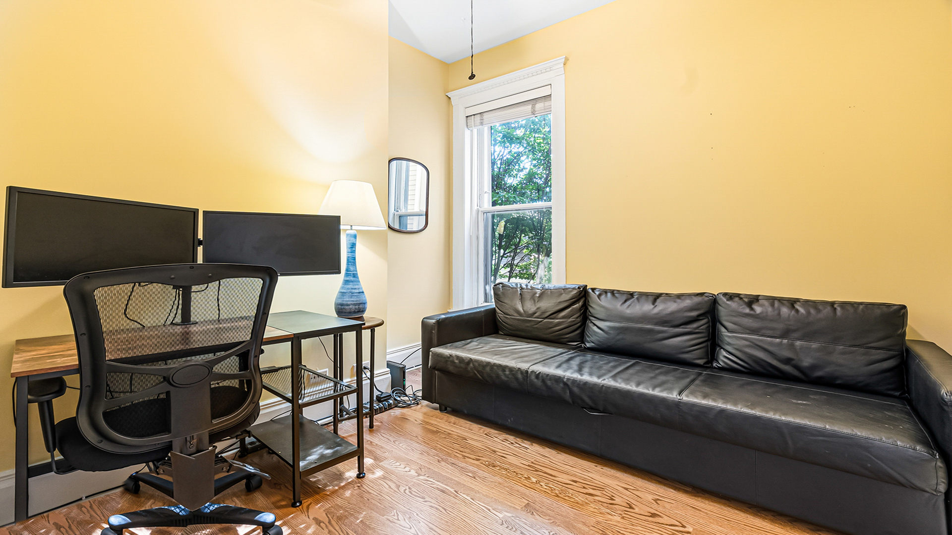 1049 W Wellington Avenue Unit: 1B