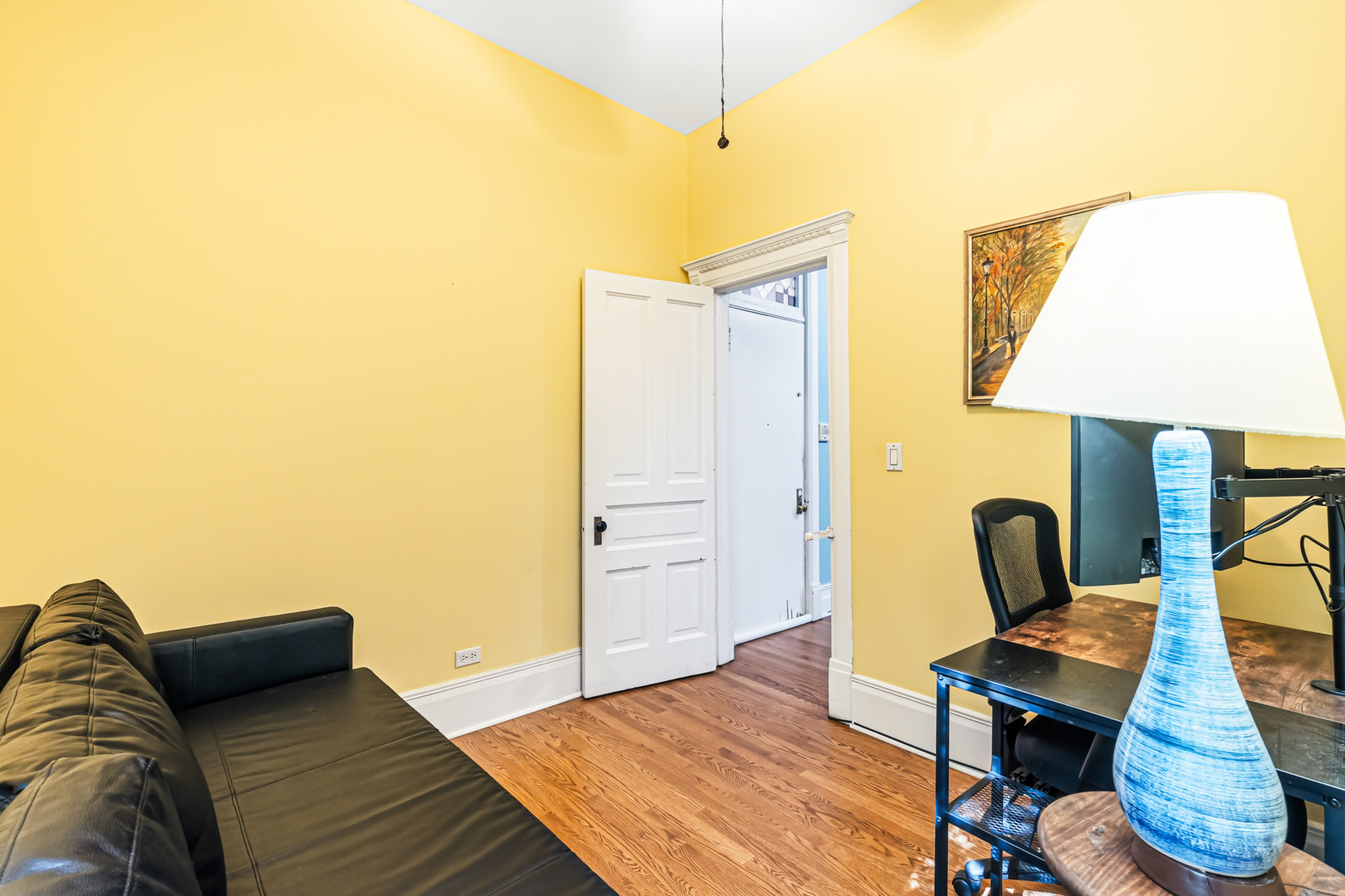 1049 W Wellington Avenue Unit: 1B