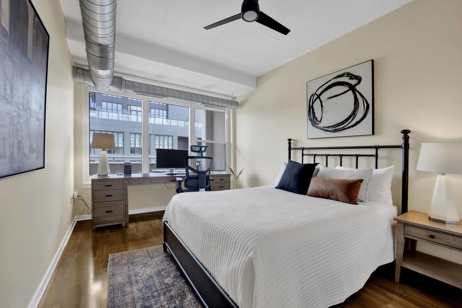 909 W Washington Boulevard Unit: 912
