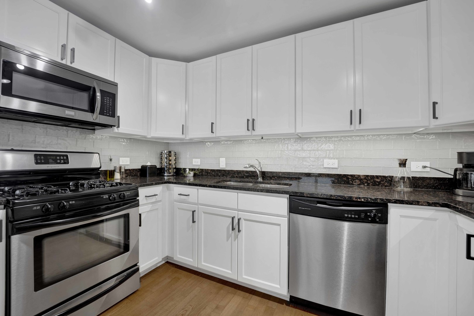 909 W Washington Boulevard Unit: 912