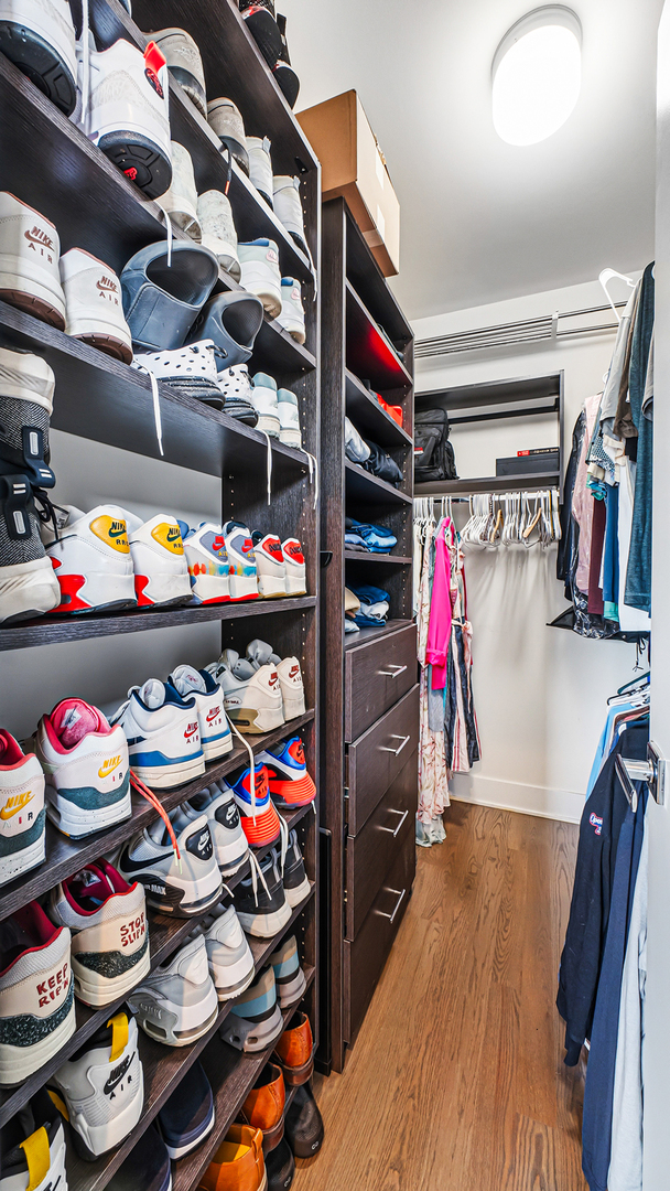 2703 W Belmont Avenue Unit: 3E
