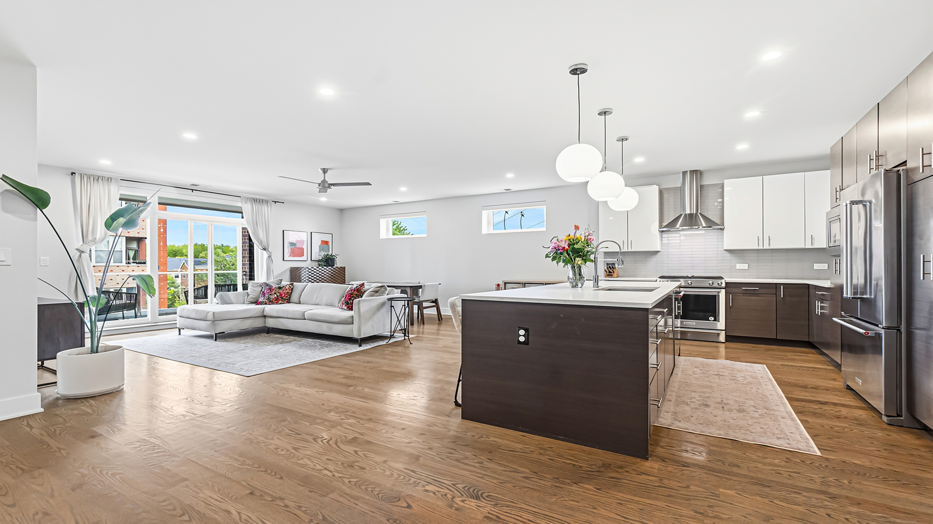 2703 W Belmont Avenue Unit: 3E