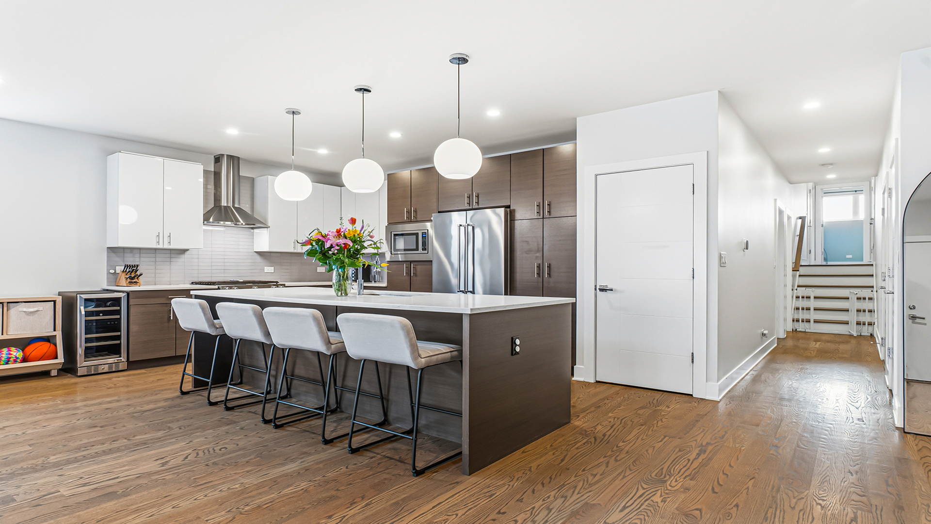 2703 W Belmont Avenue Unit: 3E