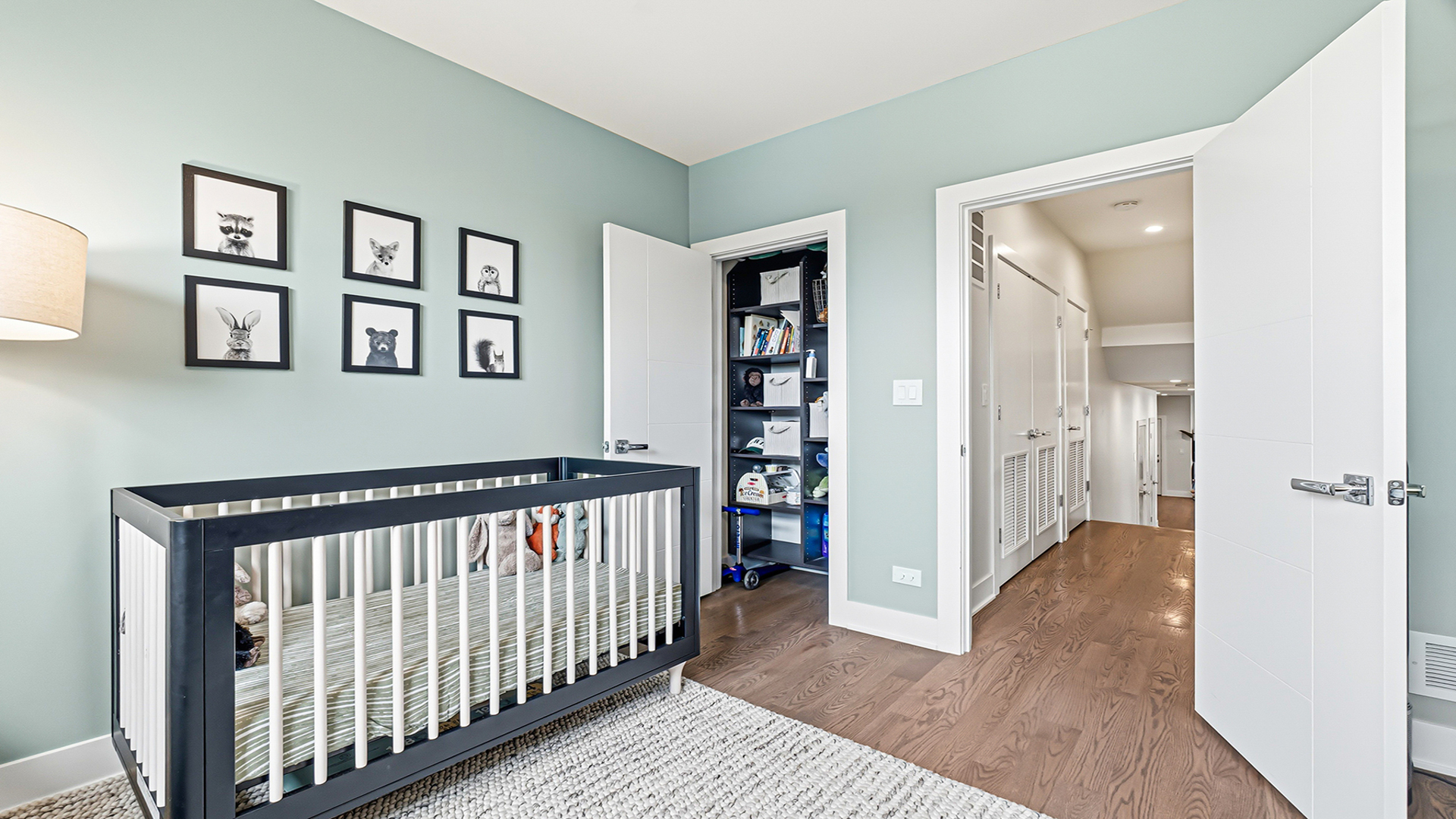 2703 W Belmont Avenue Unit: 3E