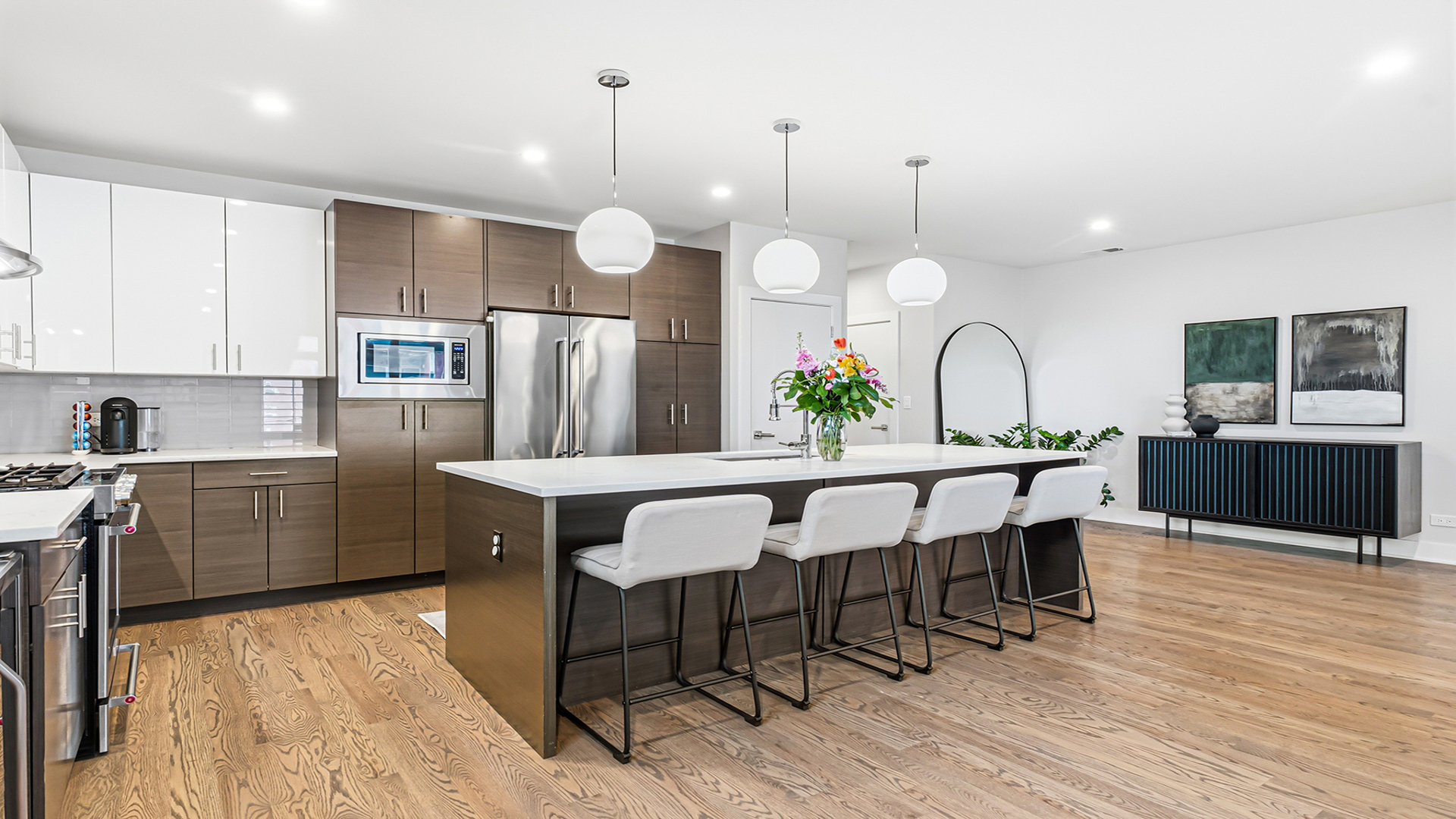 2703 W Belmont Avenue Unit: 3E