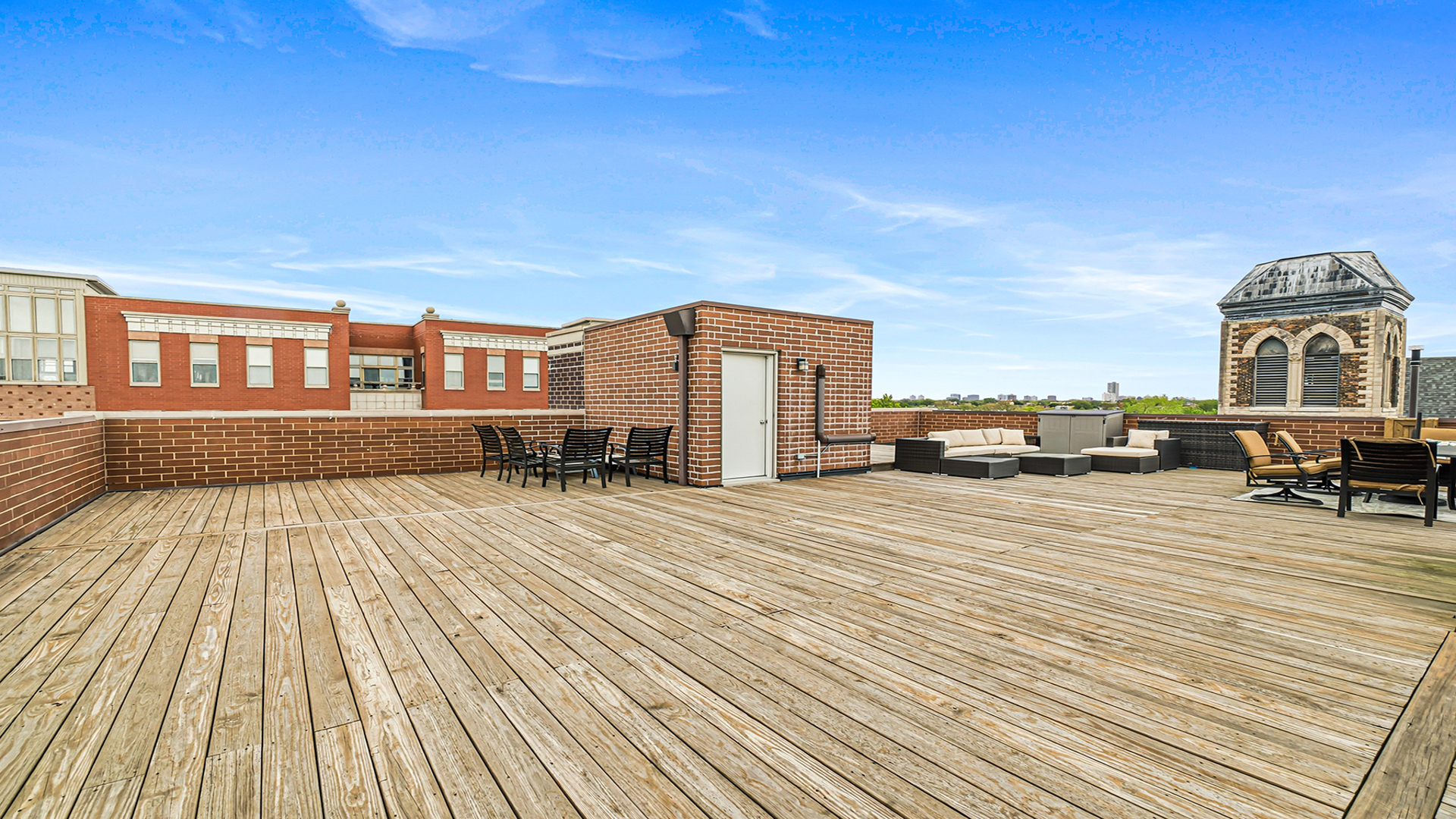 2703 W Belmont Avenue Unit: 3E