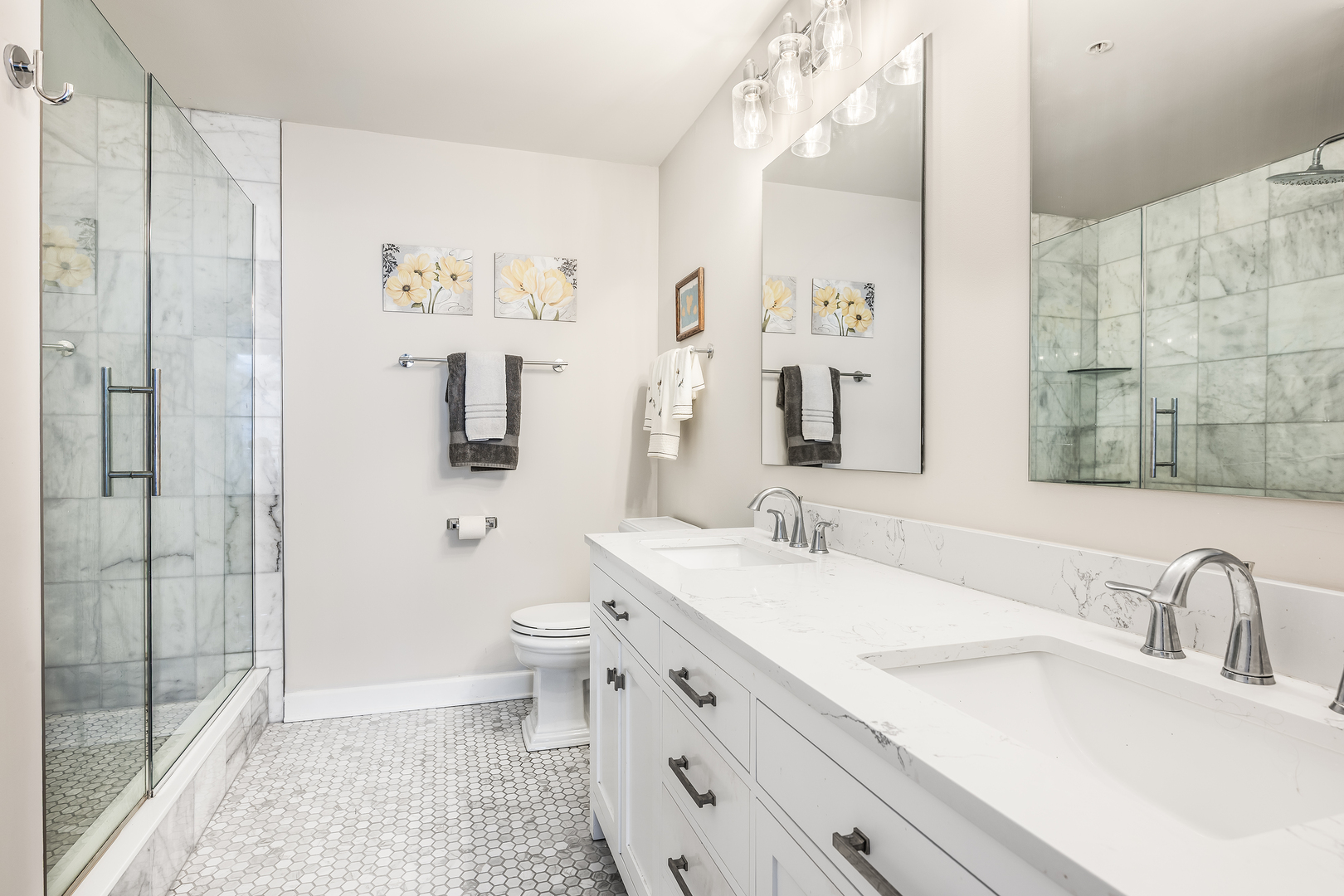 21 W Chestnut Street Unit: 1206