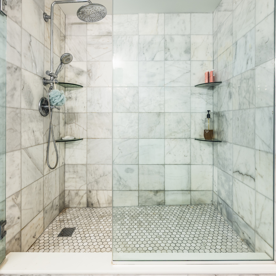 21 W Chestnut Street Unit: 1206