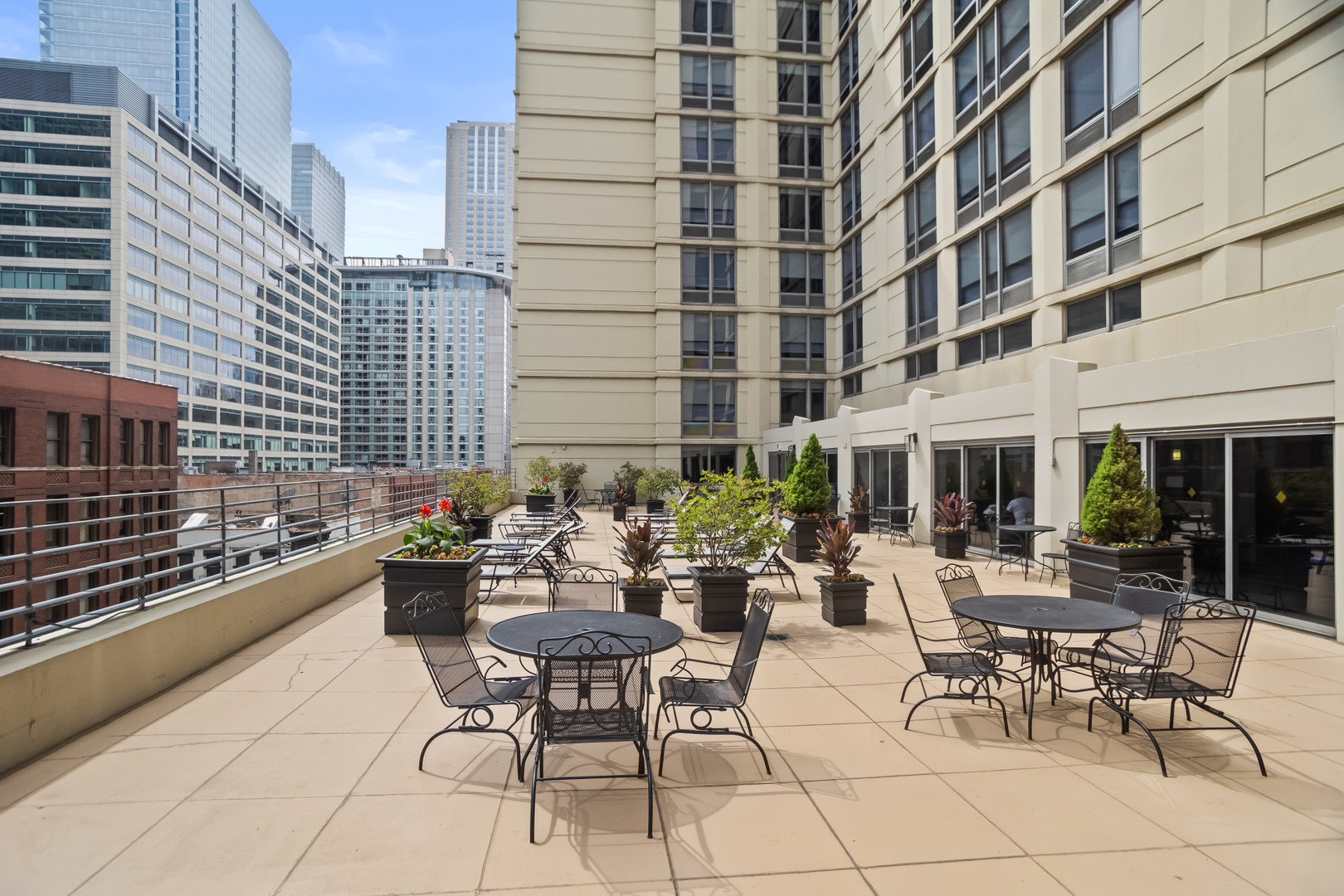 440 N Wabash Avenue Unit: 3810