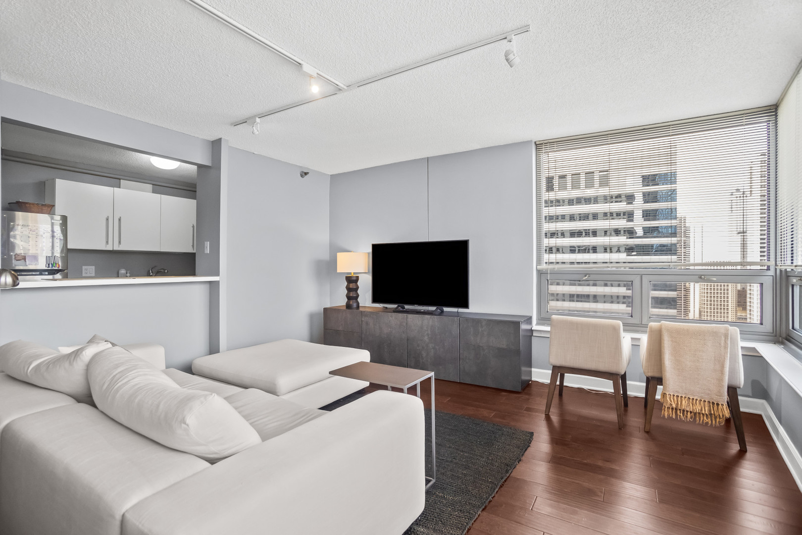 440 N Wabash Avenue Unit: 3810