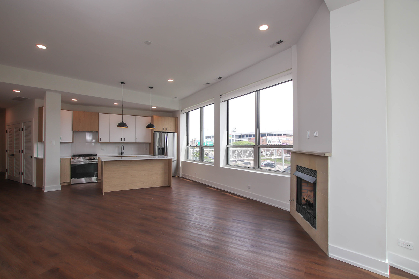 1001 N Milwaukee Avenue Unit: 201