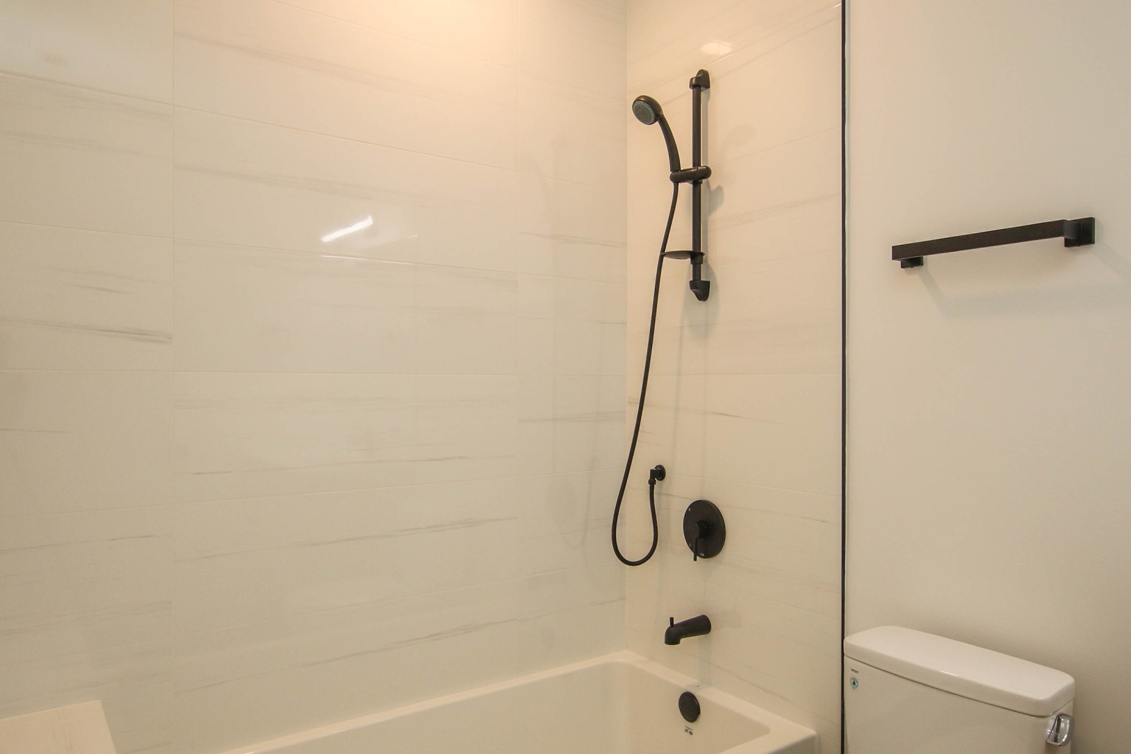 1001 N Milwaukee Avenue Unit: 201