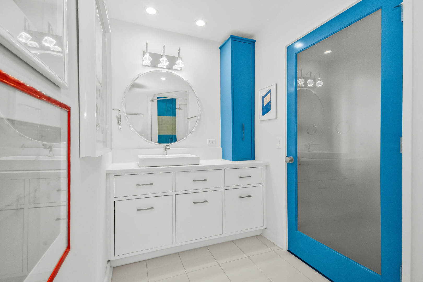 653 N Kingsbury Street Unit: 1007