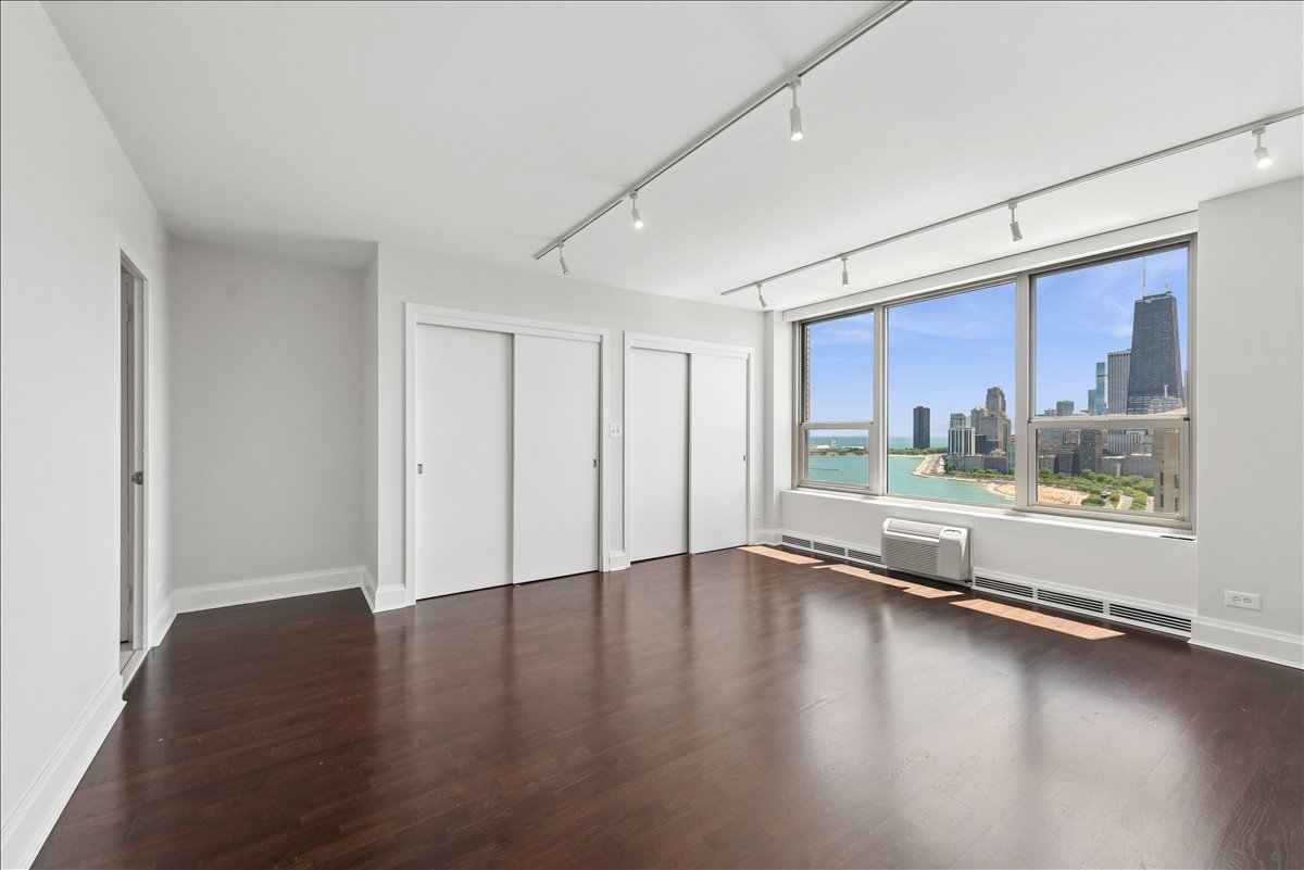 1550 N LAKE SHORE Drive Unit: 30D