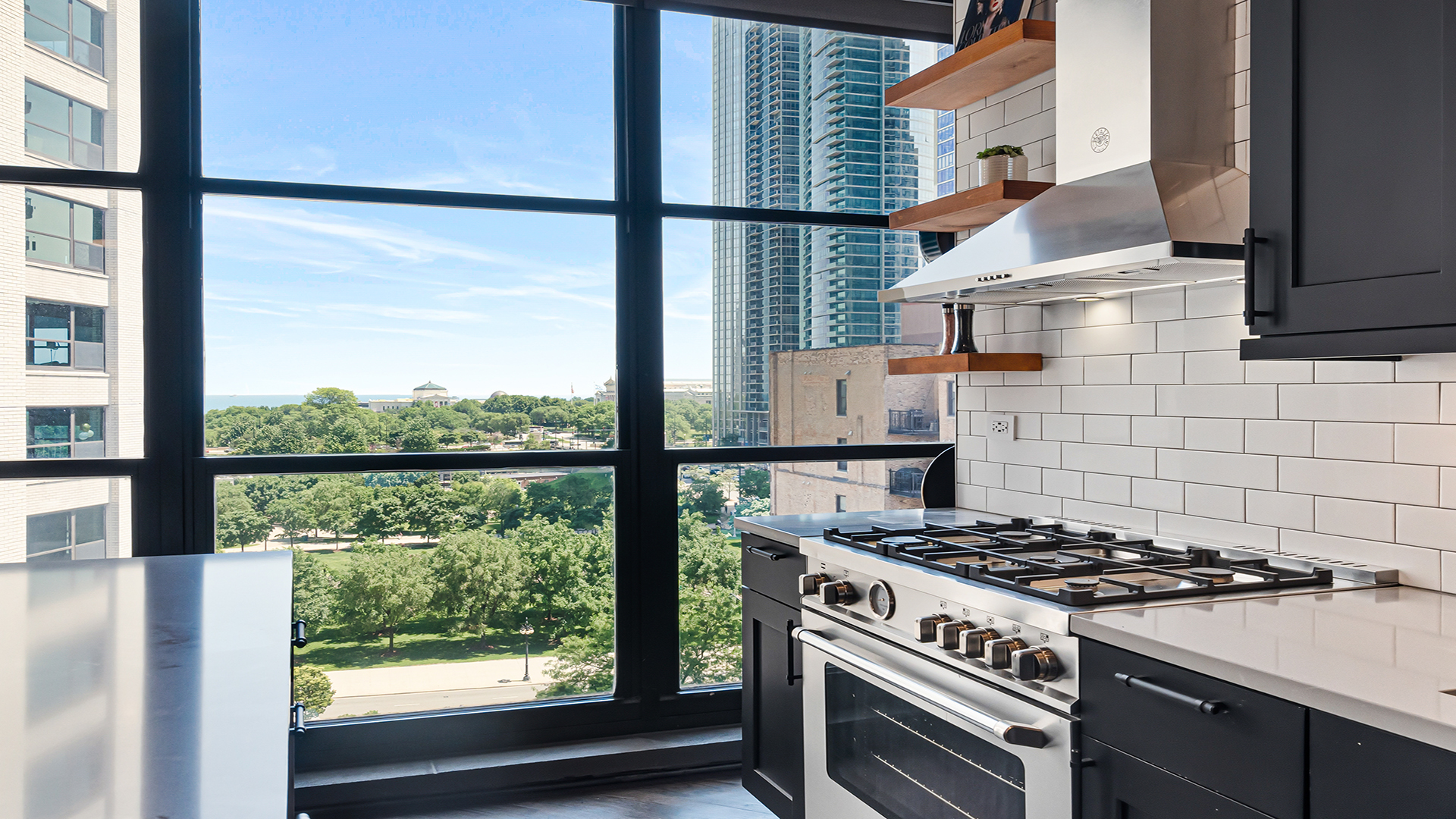 1133 S Wabash Avenue Unit: 806