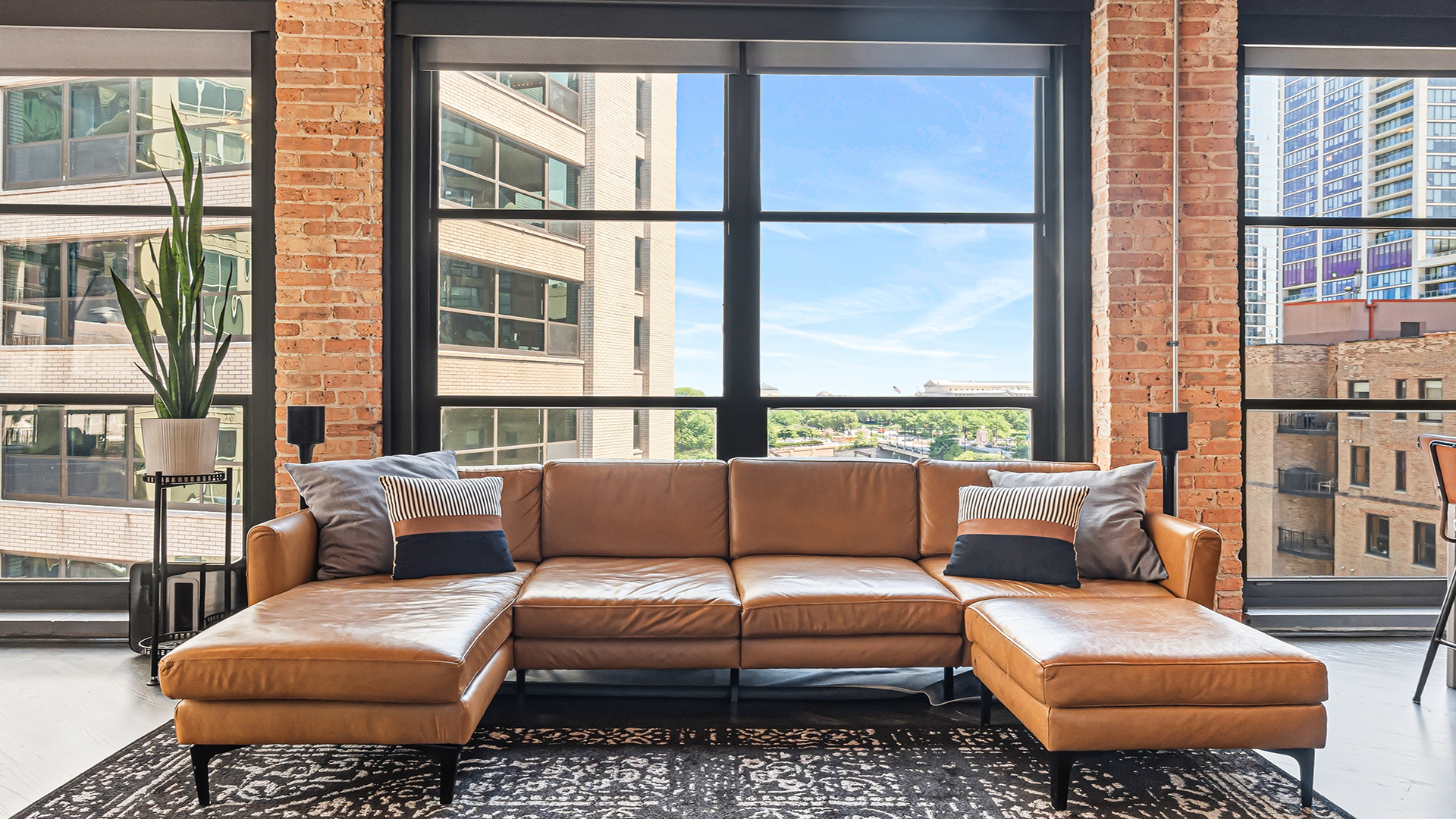 1133 S Wabash Avenue Unit: 806