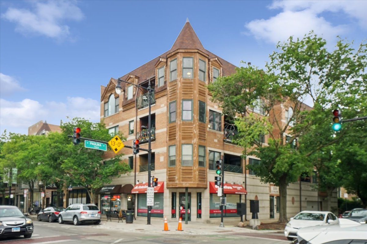 3202 N Paulina Street Unit: 4S