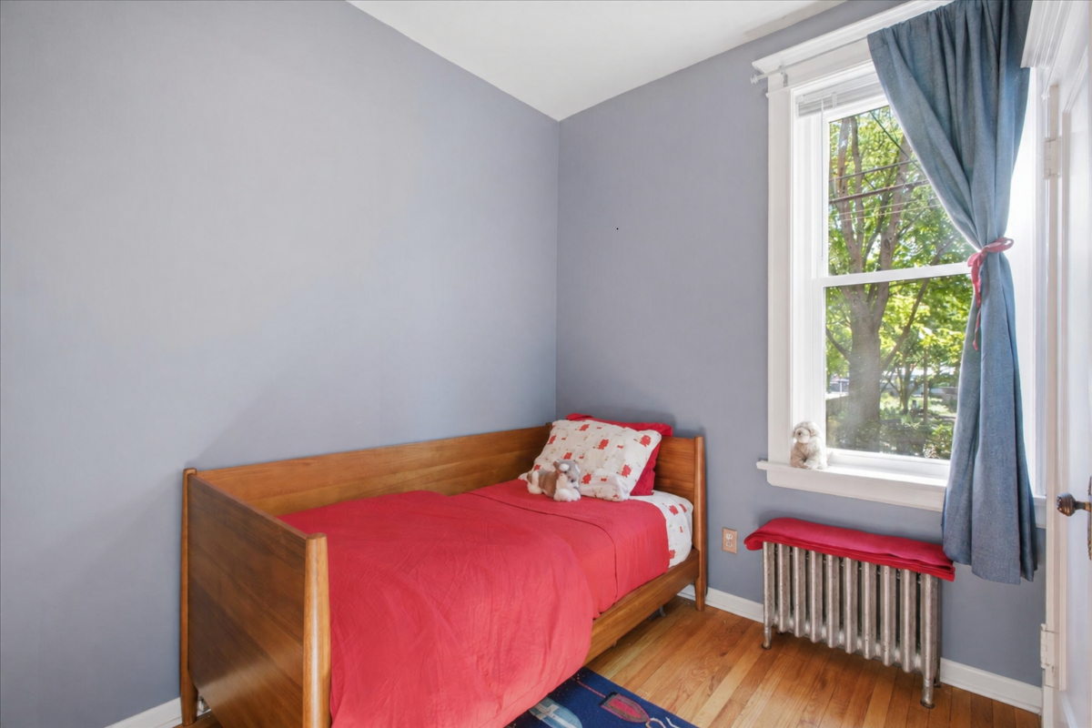 1023 W Thorndale Avenue Unit: 1