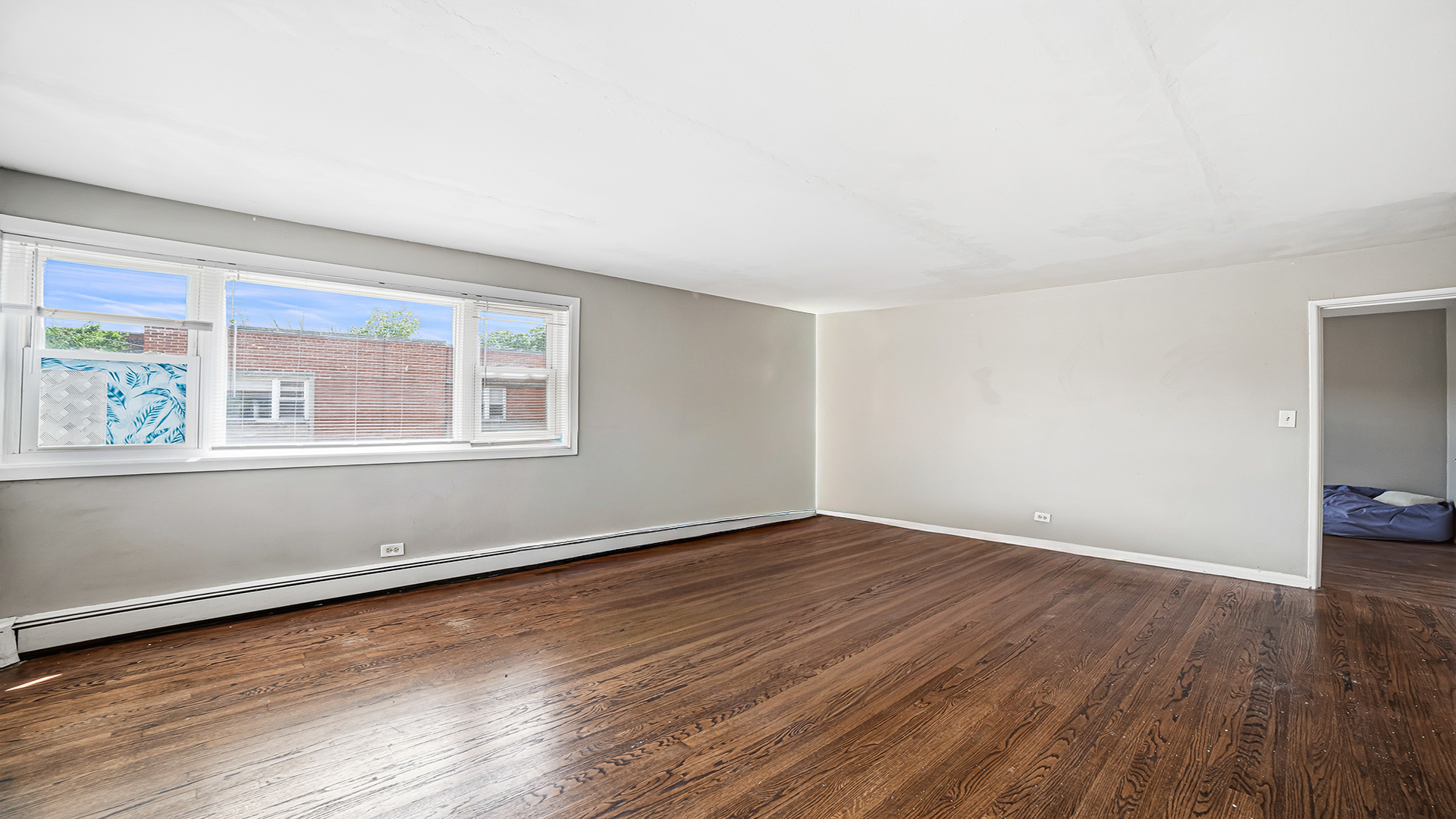 2411 W Balmoral Avenue Unit: 3B