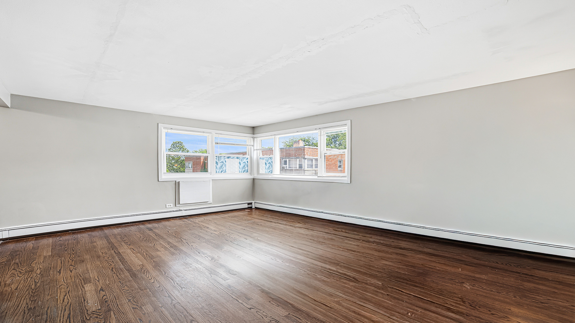 2411 W Balmoral Avenue Unit: 3B