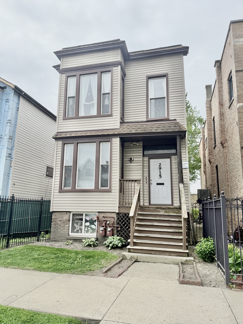 2915 W McLean Avenue