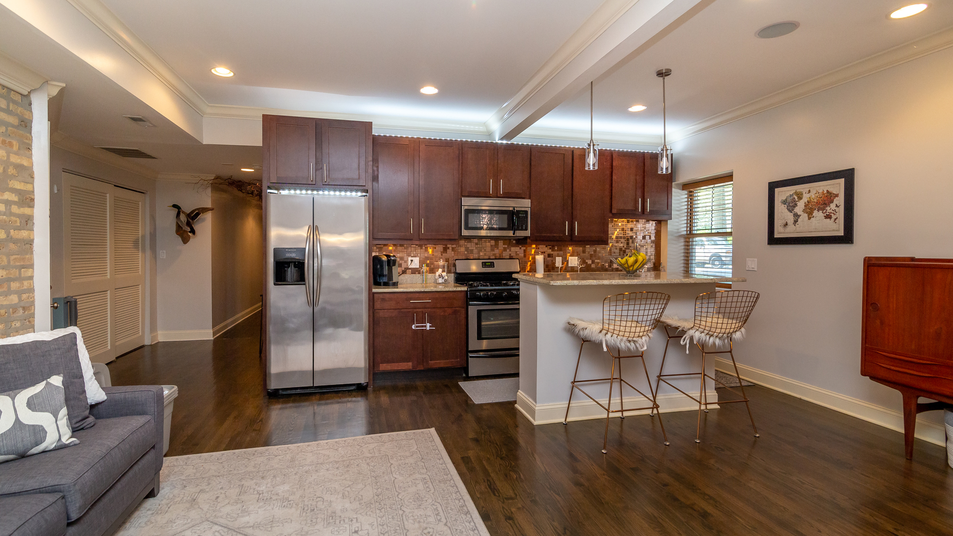 1639 W GRANVILLE Avenue Unit: G