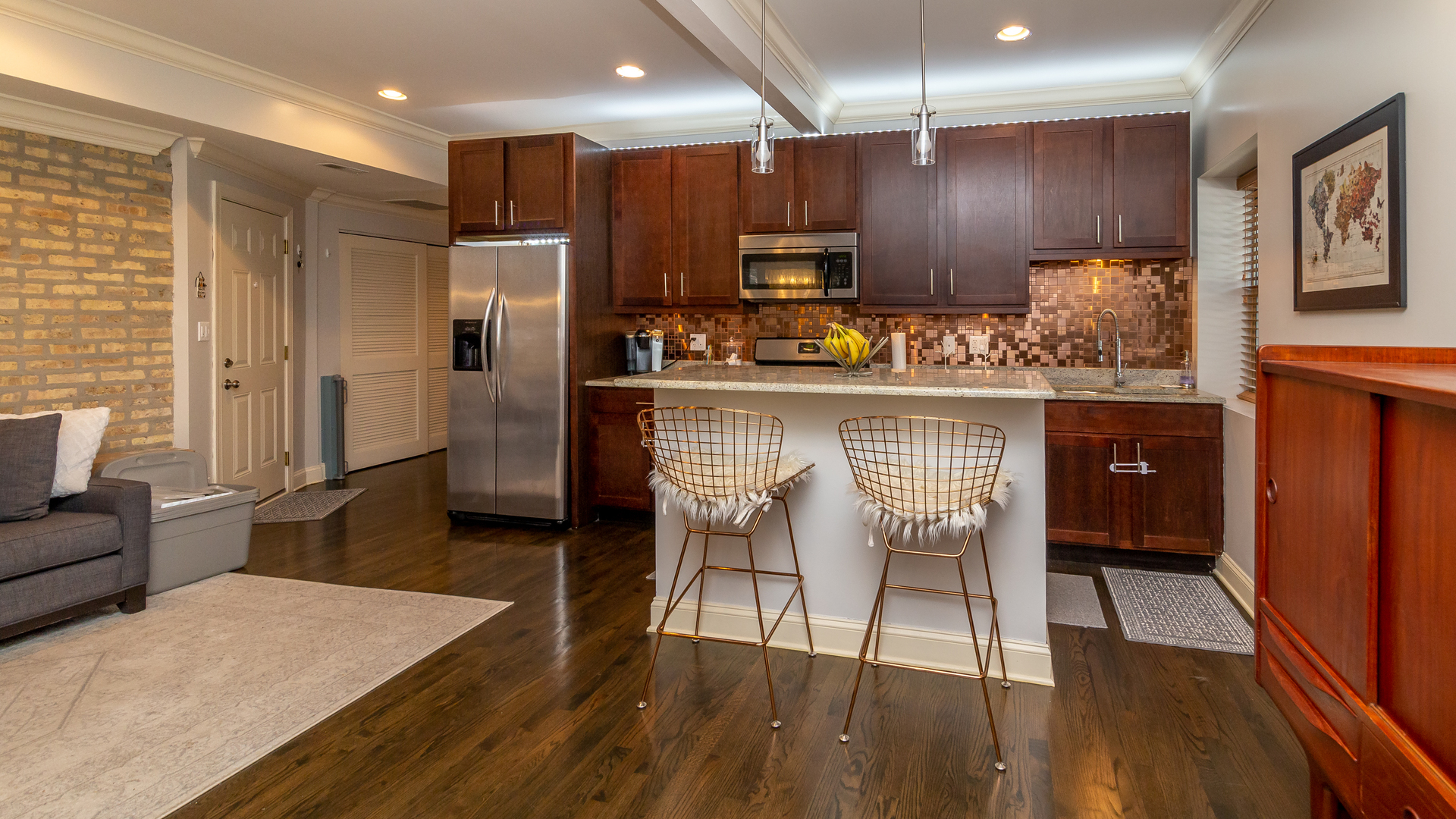 1639 W GRANVILLE Avenue Unit: G