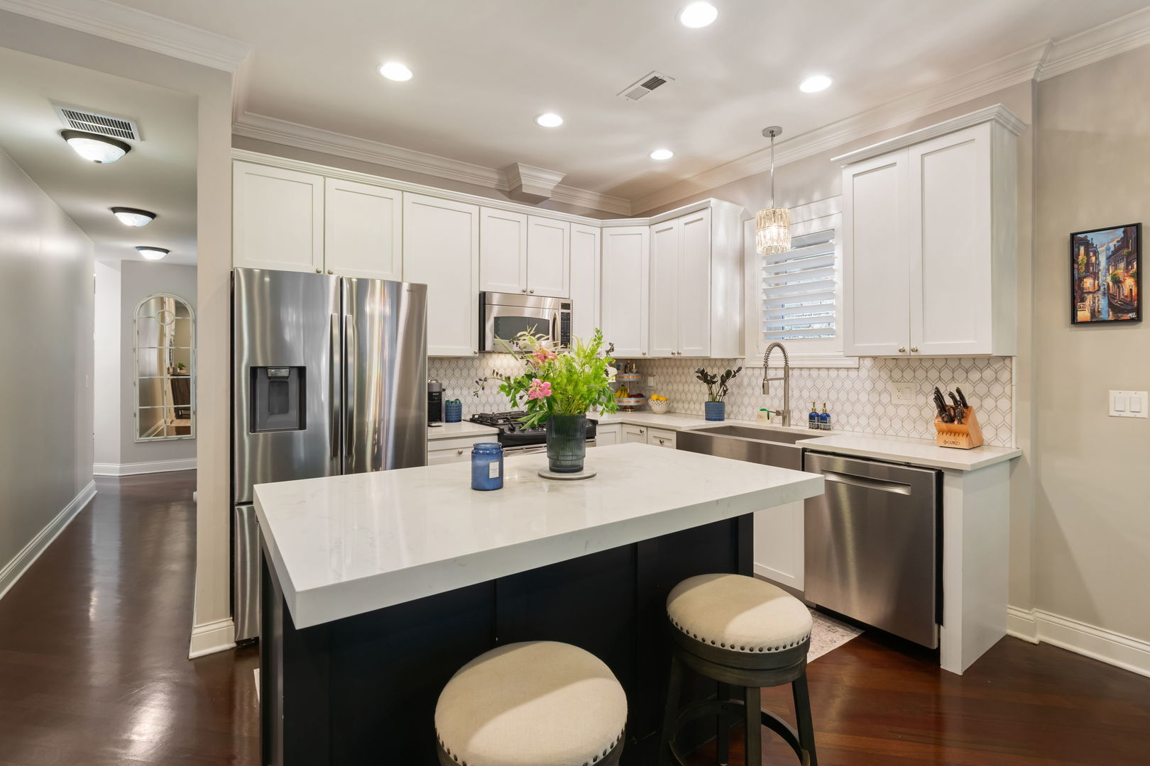 3238 N Kenmore Avenue Unit: 2