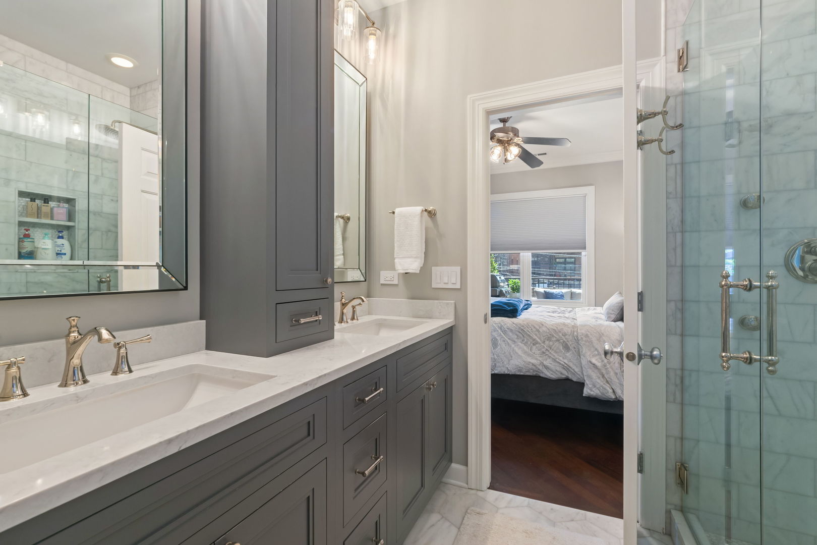 3238 N Kenmore Avenue Unit: 2