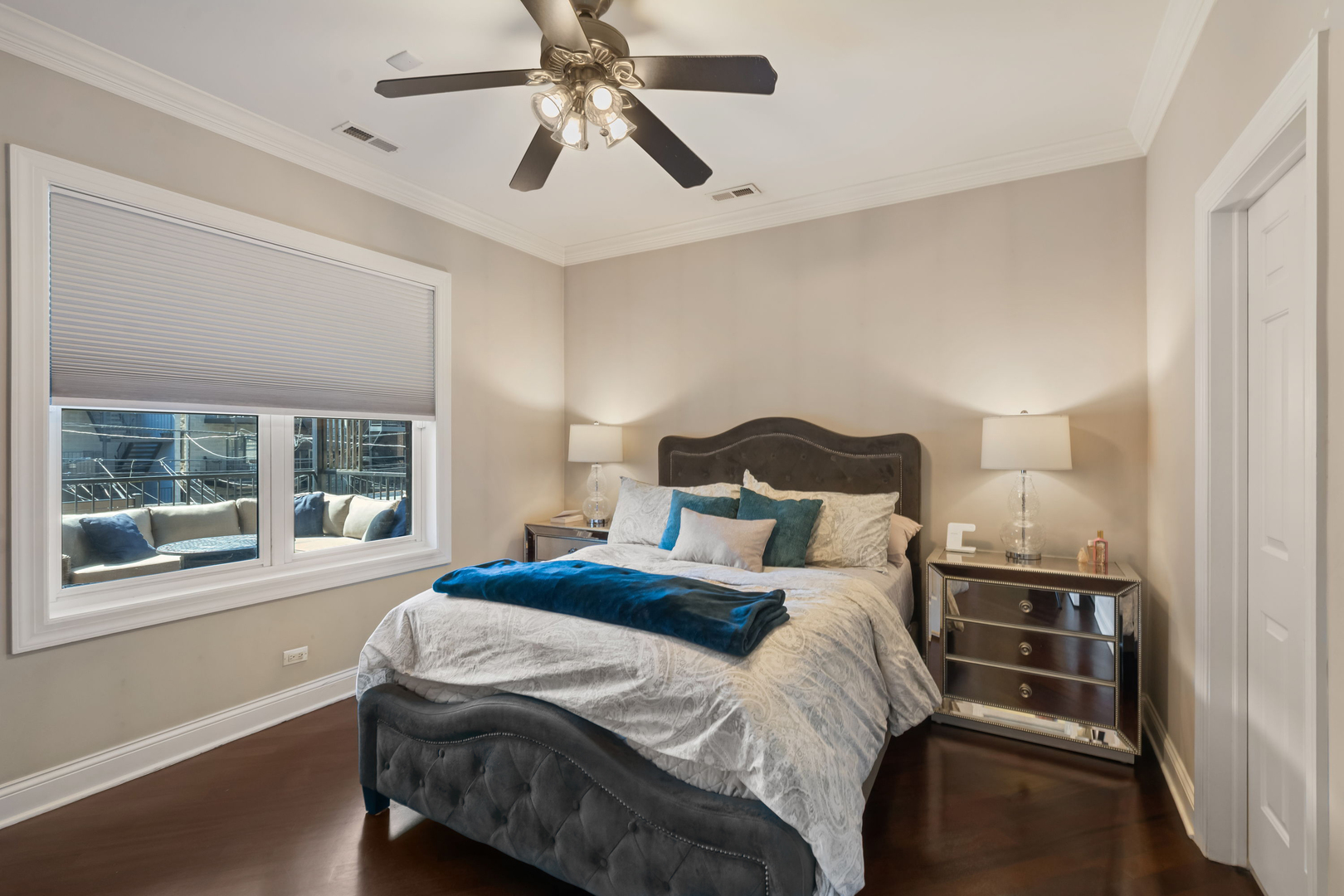 3238 N Kenmore Avenue Unit: 2