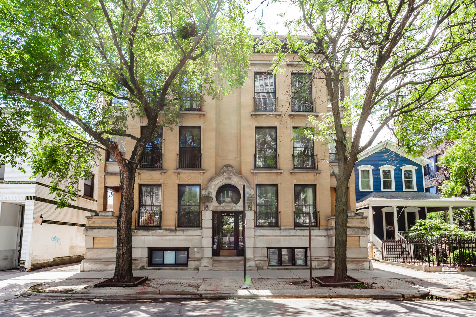 445 W Fullerton Parkway Unit: L1A