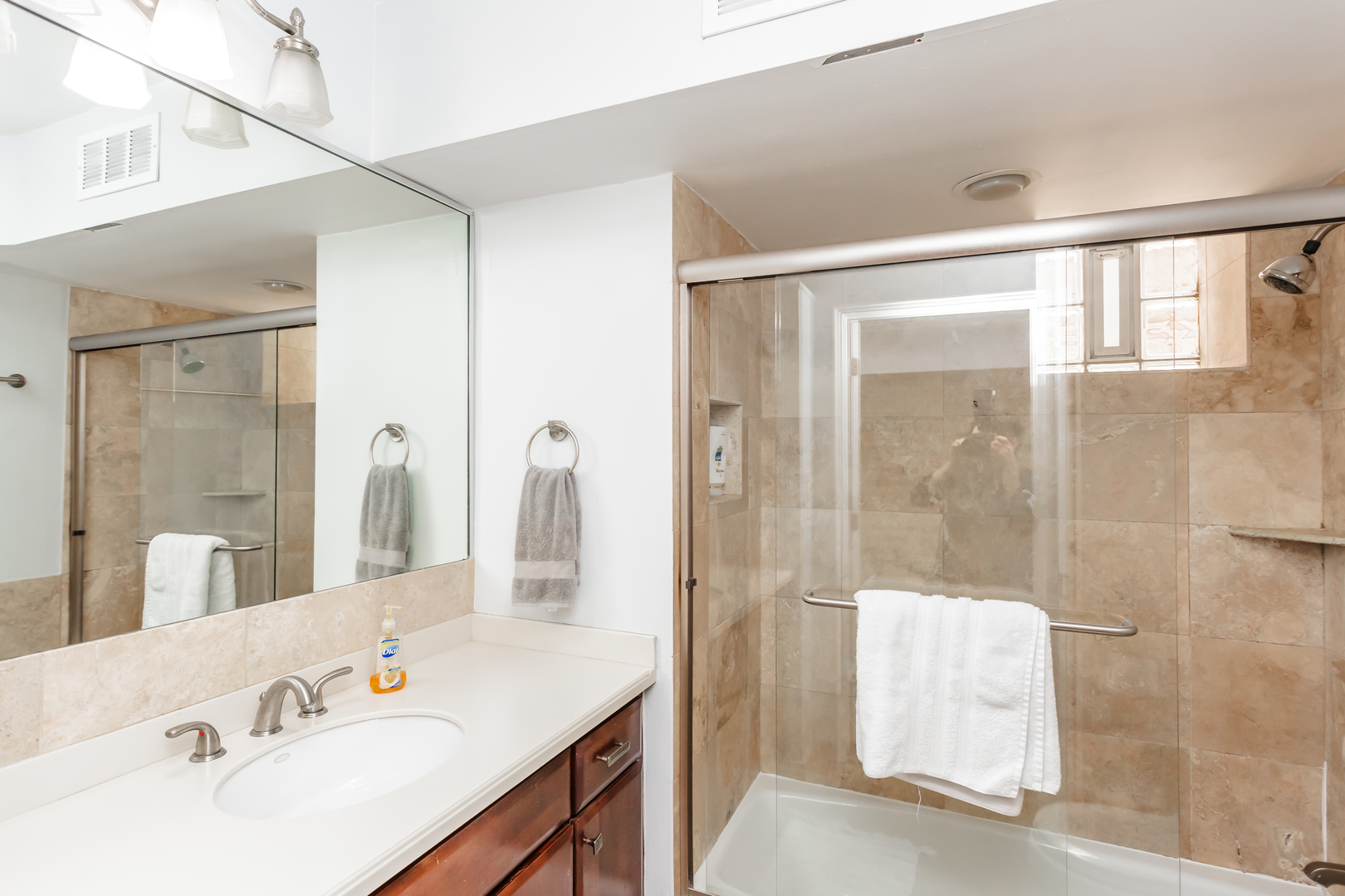 445 W Fullerton Parkway Unit: L1A