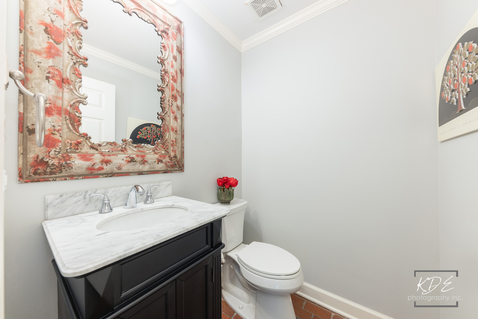 1126 Kings Point Court