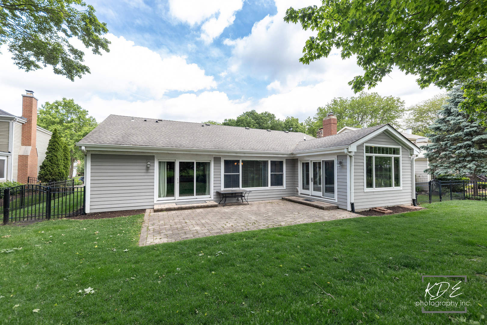 1126 Kings Point Court