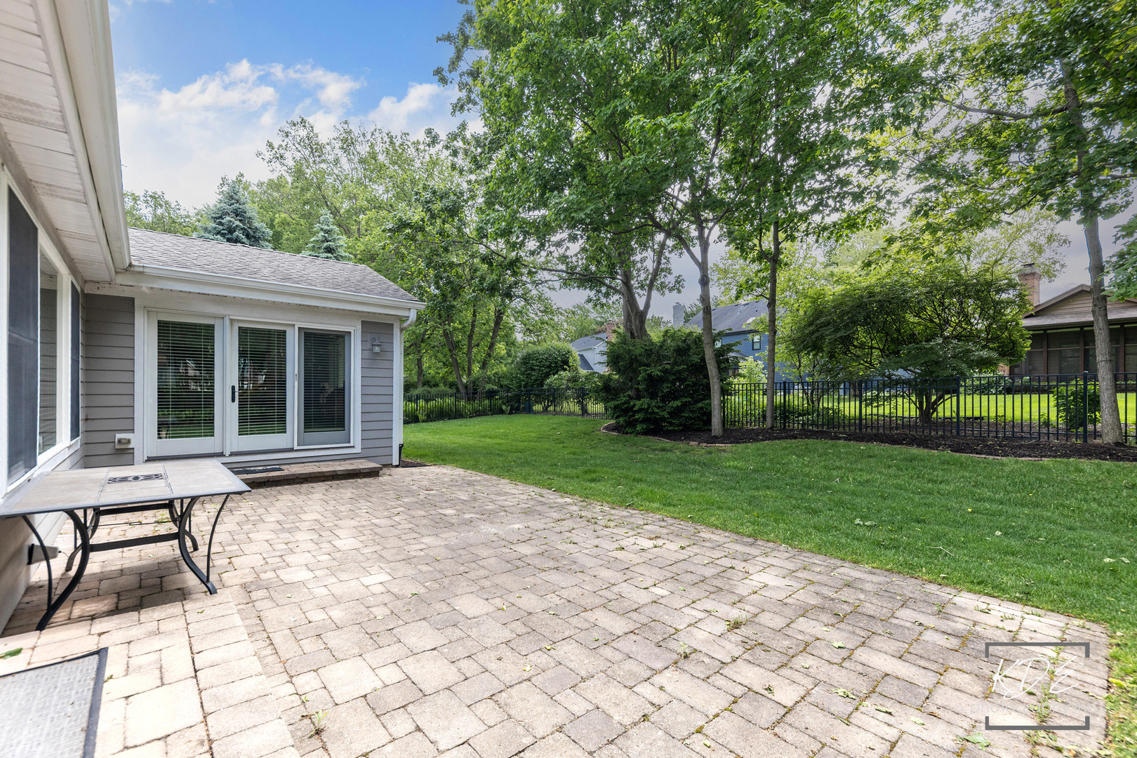 1126 Kings Point Court