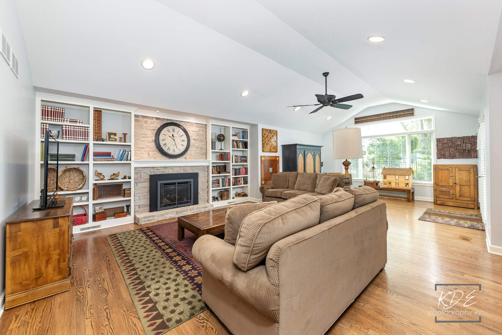 1126 Kings Point Court