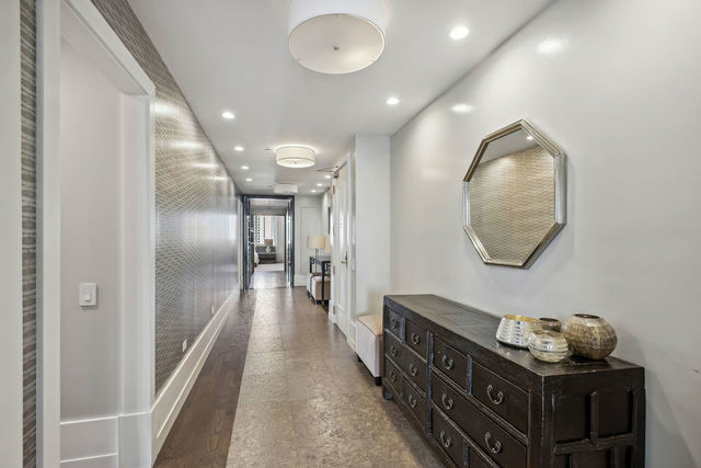 55 E Erie Street Unit: 4301