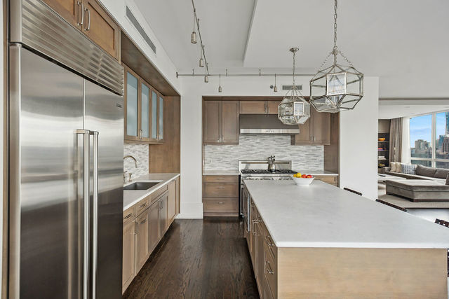 55 E Erie Street Unit: 4301