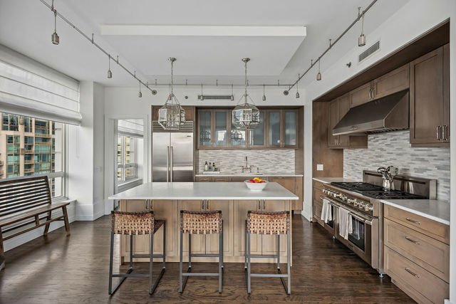 55 E Erie Street Unit: 4301