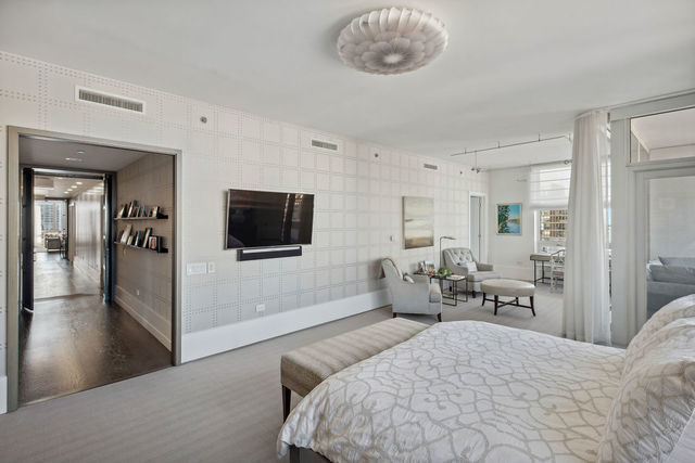55 E Erie Street Unit: 4301