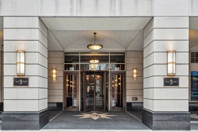 55 E Erie Street Unit: 4301