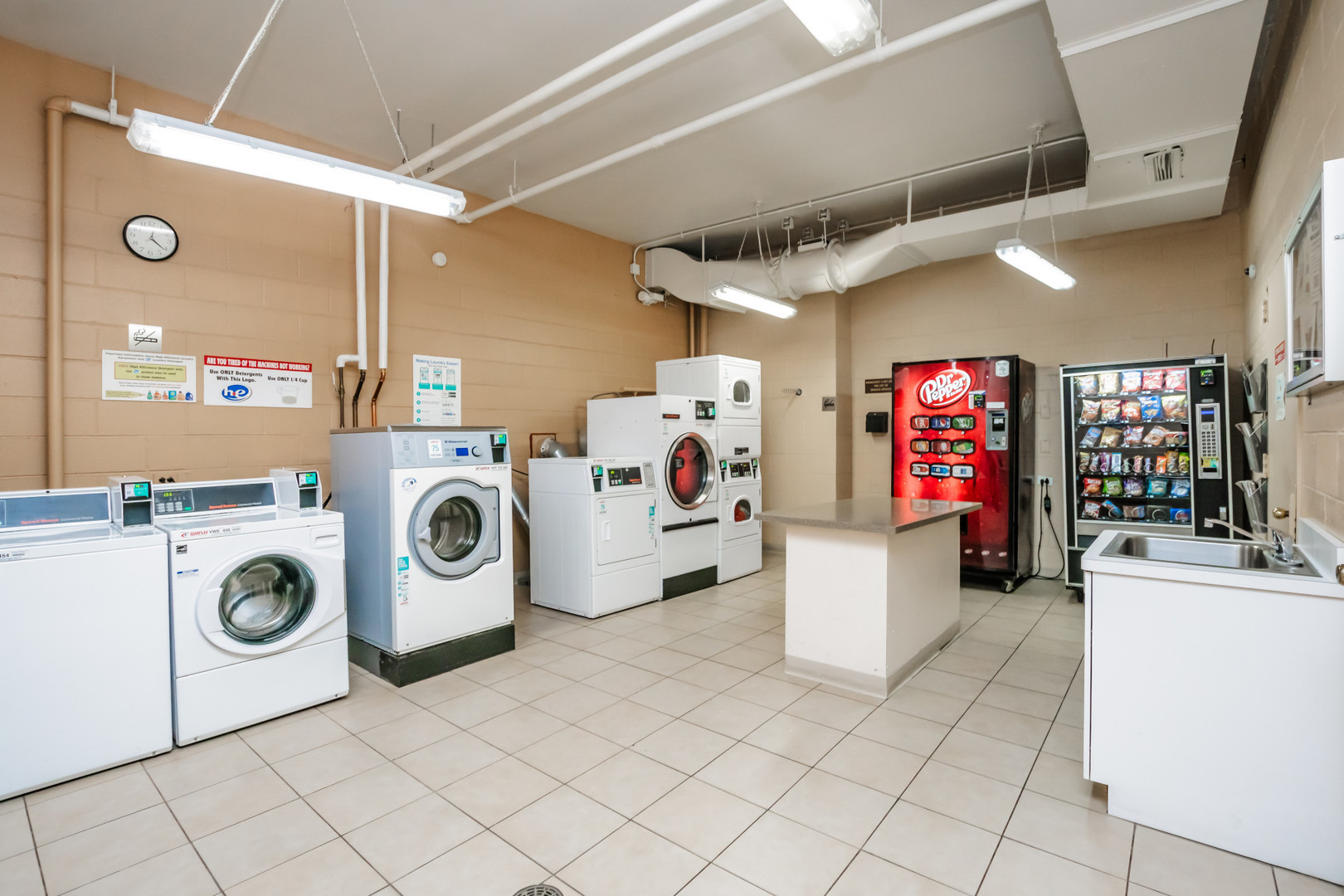 3041 S Michigan Avenue Unit: 511