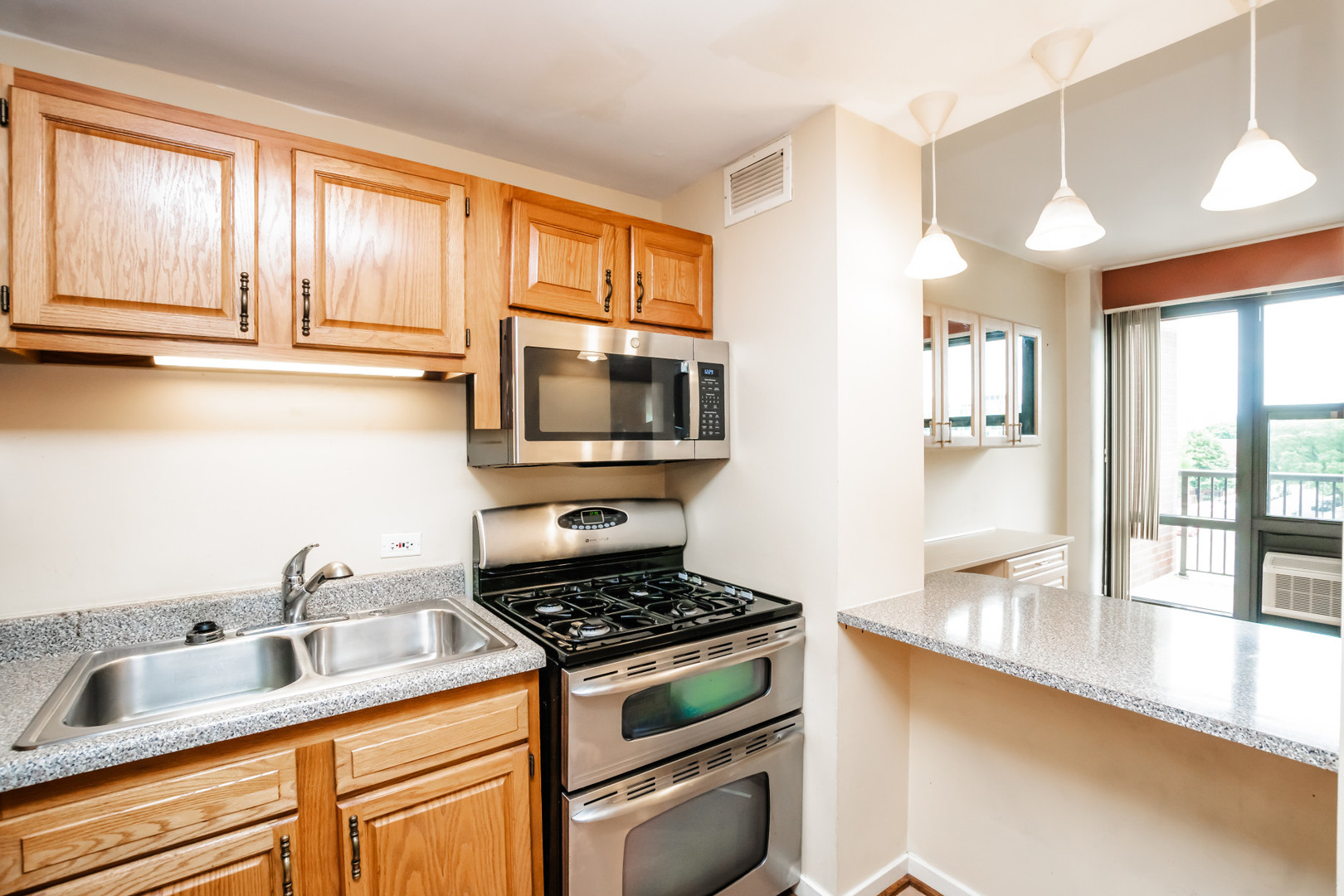 3041 S Michigan Avenue Unit: 511