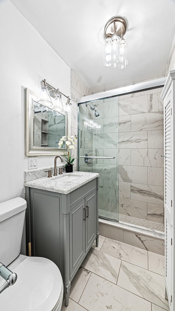40 E Cedar Street Unit: 18A