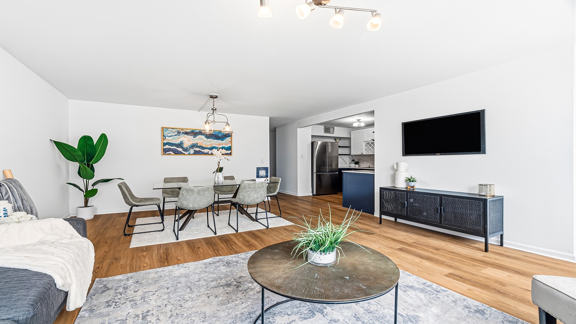 40 E Cedar Street Unit: 18A