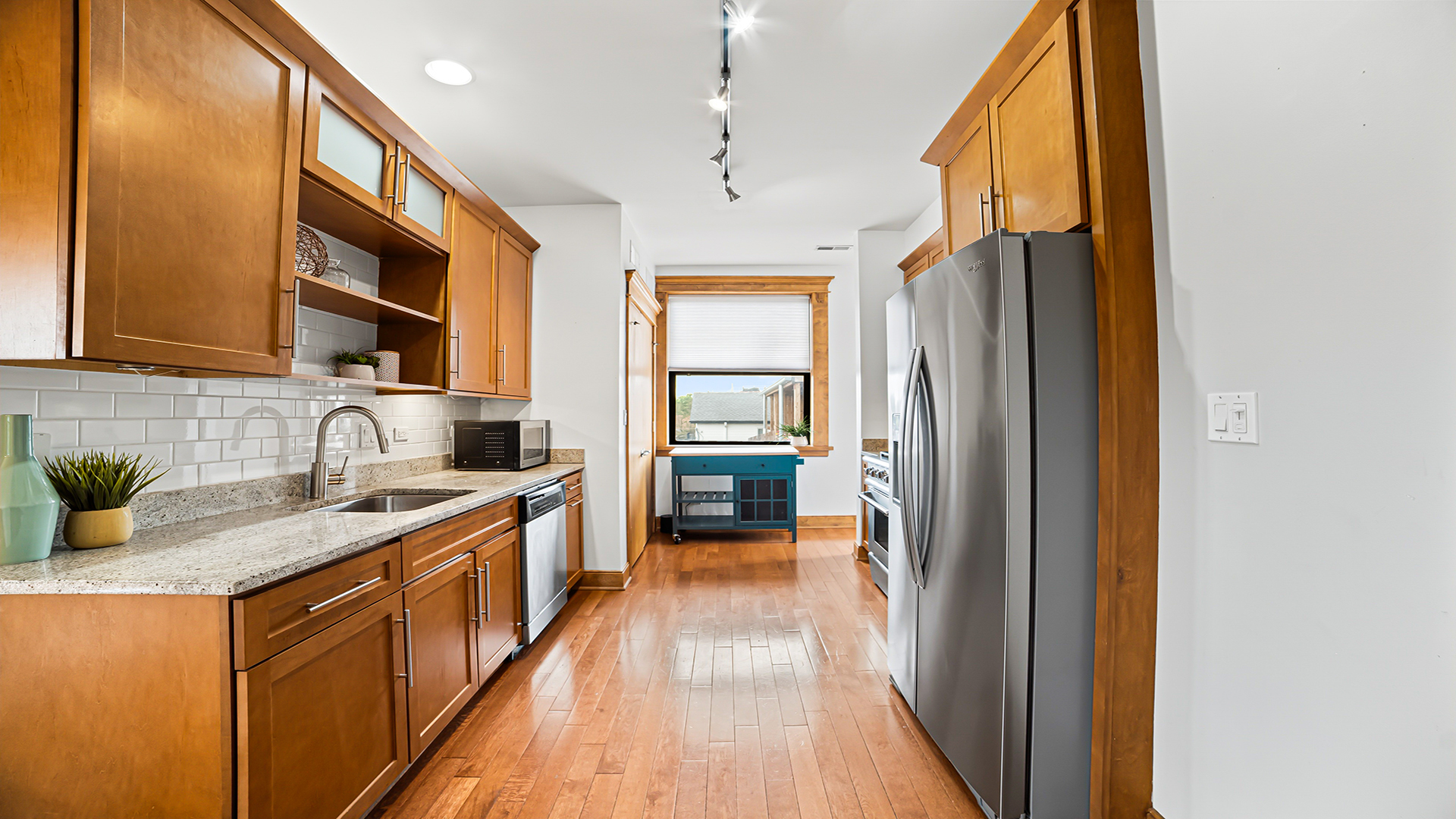 650 N WOOD Street Unit: 3S