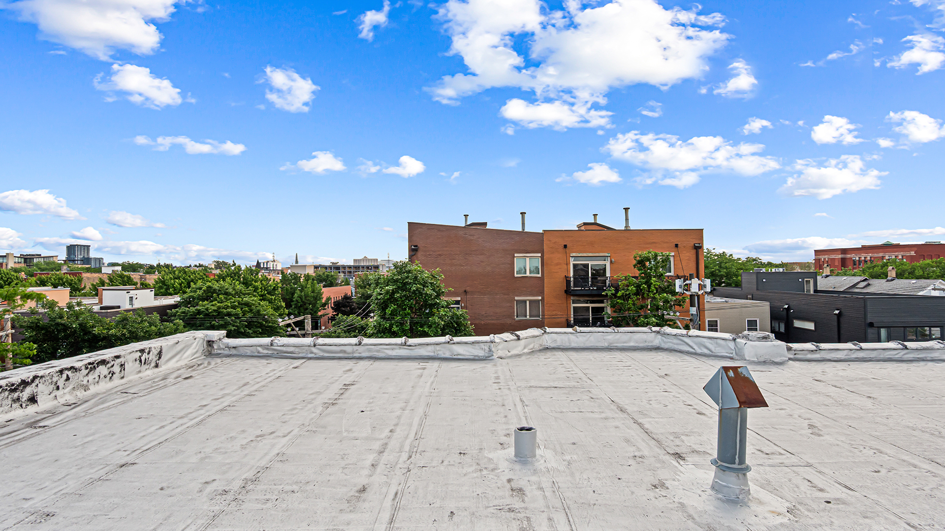 650 N WOOD Street Unit: 3S